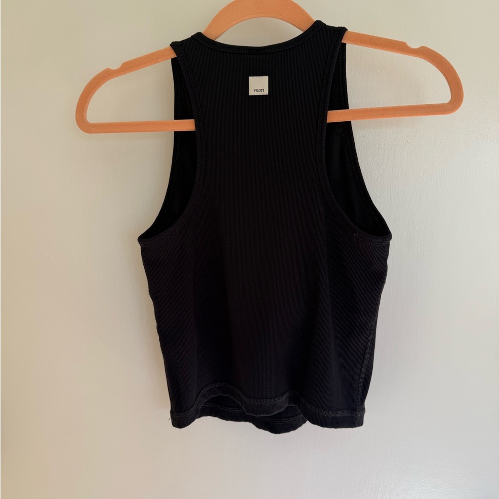 Vuori Pose Pylo Tank in Black XS - Picture 2 of 4